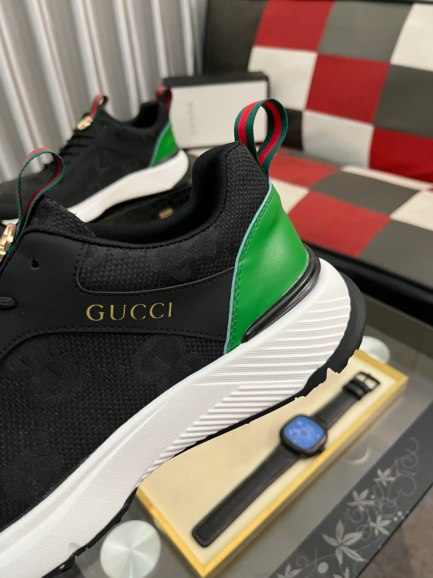 Men's Men's Shoes 💰458⌚️⌚️【GUCCI】Gucci men's latest white shoe series casual shoes! The official website is built 1:1. Upper: Made of imported cowhide, with electric embroidery ➕Inner lining: Made of high-quality first-layer pigskin, soft and comfortable. Picky material selection and exquisite workmanship give you the best enjoyment. Size: 38-443️⃣Colors available